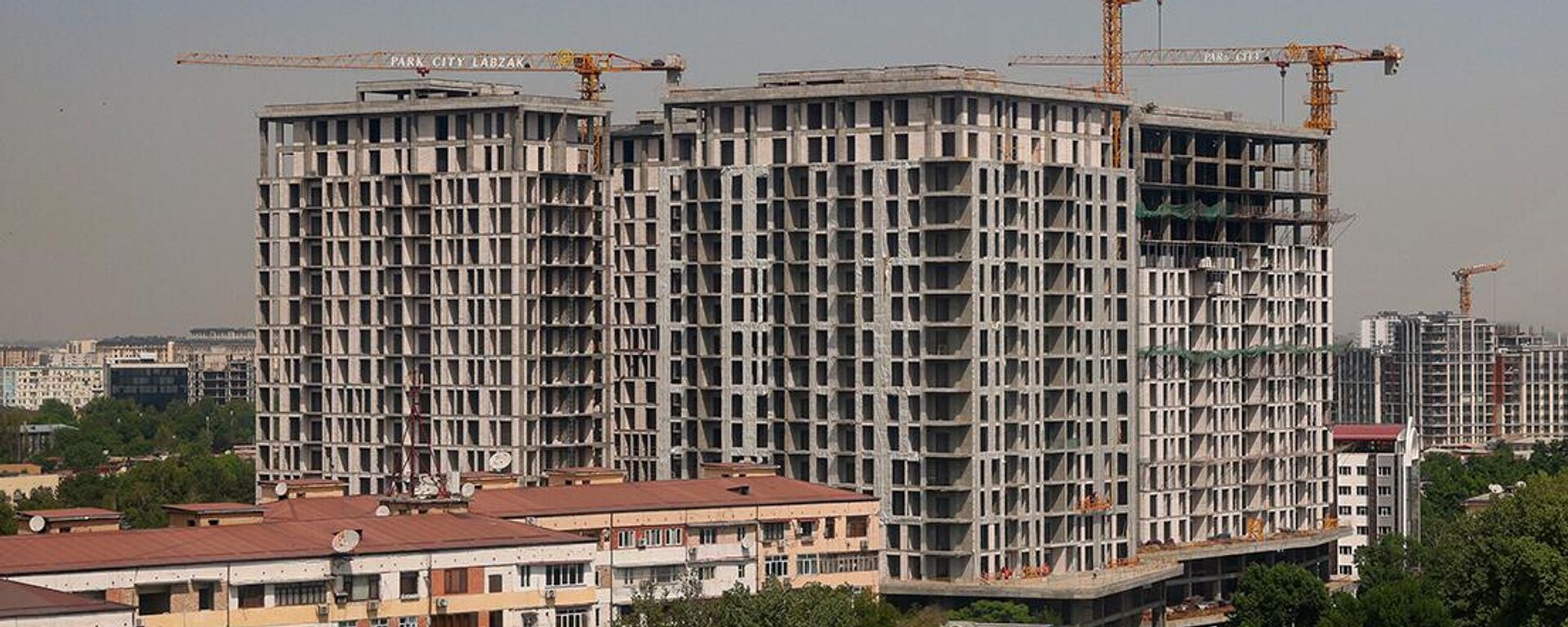 Строительство многоэтажки - Sputnik Ўзбекистон, 1920, 27.08.2025