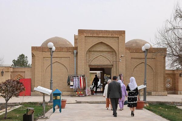 Palomnicheskiy tur Sem Pirov Buxari - Sputnik O‘zbekiston