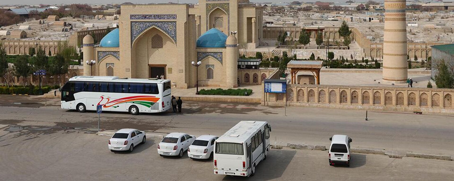 Мемориальный комплекс Ходжа Али Рамитани - Sputnik Ўзбекистон, 1920, 12.01.2026