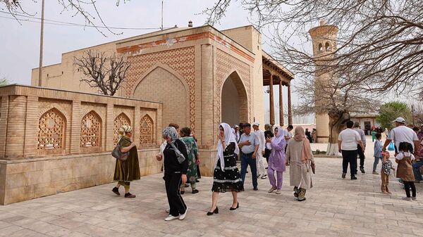 Palomnicheskiy tur Sem Pirov Buxari - Sputnik O‘zbekiston