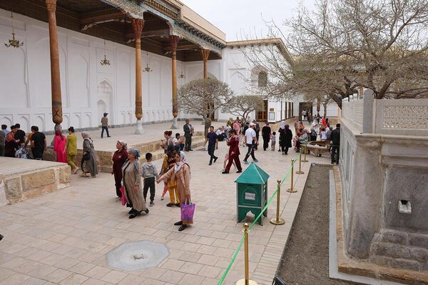 Palomnicheskiy tur Sem Pirov Buxari - Sputnik O‘zbekiston