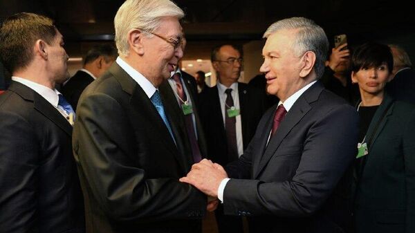 Шавкат Мирзиёев в ходе мероприятий в Давосе провел беседы с рядом мировых политиков - Sputnik Узбекистан