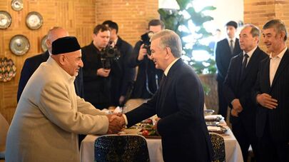 Шавкат Мирзиёев ознакомился с деятельностью объектов туризма и сферы услуг в махалле Хастимом Алмазарского района.