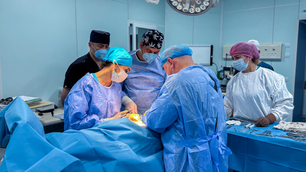 Россиялик онкологлар билан ҳамкорлик - Sputnik Ўзбекистон