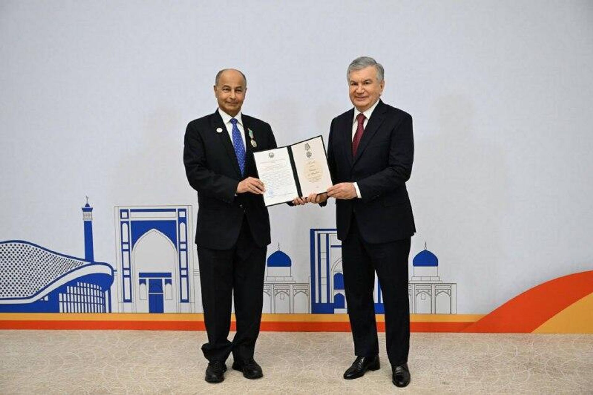 🟠 Шавкат Мирзиёев принял руководителей Олимпийского совета Азии и участников Генеральной ассамблеи - Sputnik Узбекистан, 1920, 26.01.2026