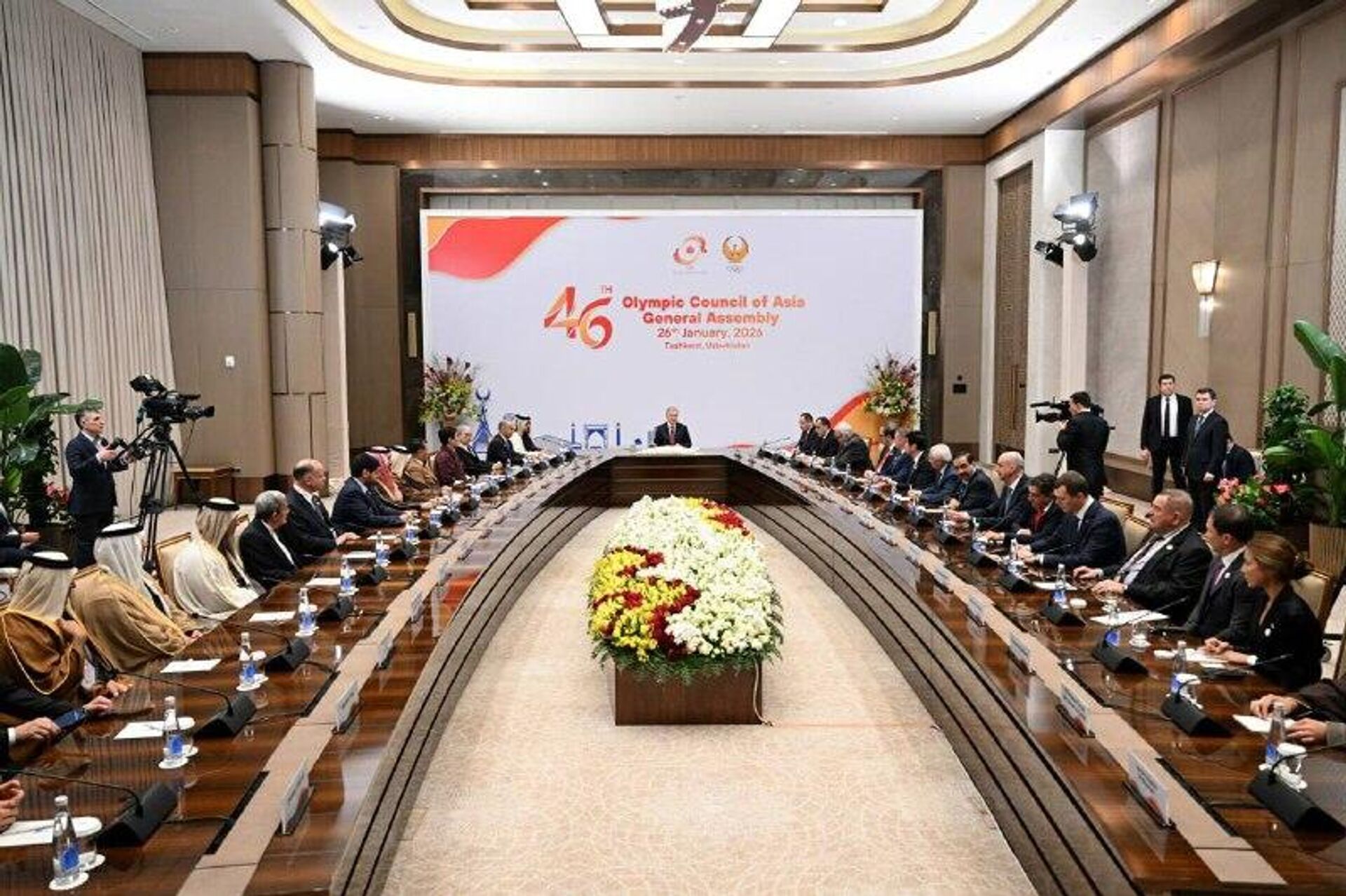 🟠 Шавкат Мирзиёев принял руководителей Олимпийского совета Азии и участников Генеральной ассамблеи - Sputnik Узбекистан, 1920, 26.01.2026