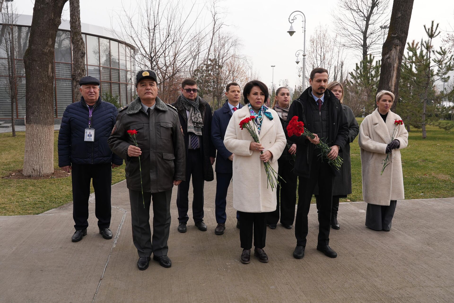 В Узбекистане почтили память жертв блокадного Ленинграда - Sputnik Узбекистан, 1920, 27.01.2026