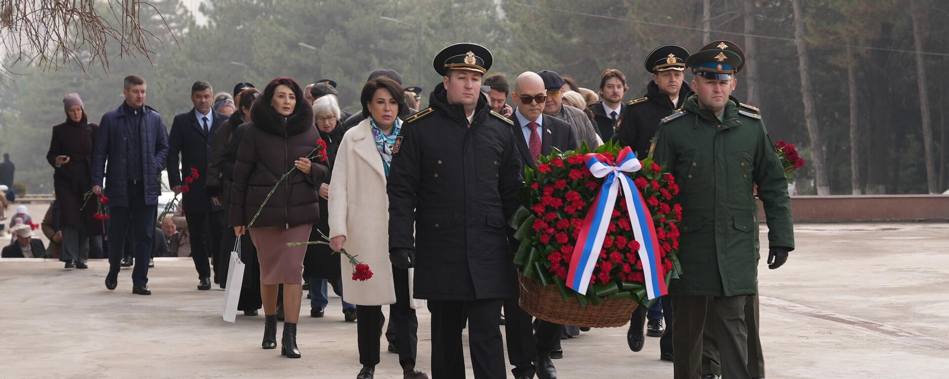 В Узбекистане почтили память жертв блокадного Ленинграда - Sputnik Узбекистан, 1920, 27.01.2026