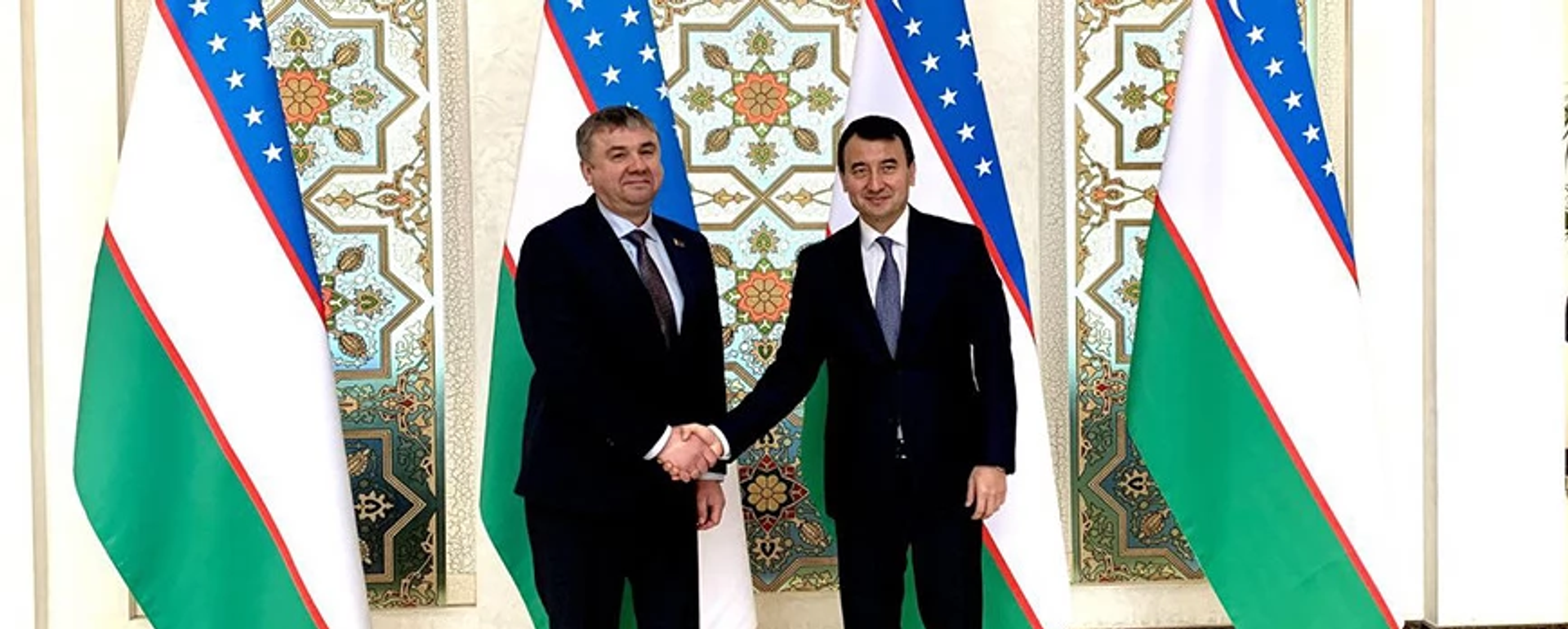 Встреча заместителя премьер-министра Ж. Ходжаева с его белорусским коллегой Ю. Шулейко. Встреча заместителя премьер-министра Ж. Ходжаева с его белорусским коллегой Ю. Шулейко. - Sputnik Ўзбекистон, 1920, 28.01.2026