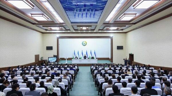 Около 60 руководителей районных и городских хокимиятов Хорезмской области продолжают вести собственный бизнес - Sputnik Узбекистан