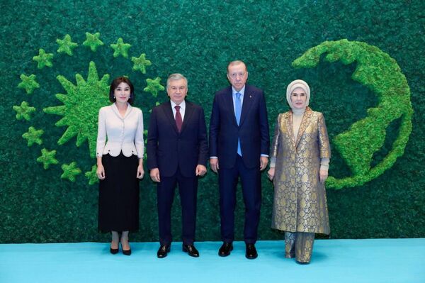 O‘zbekiston Turkiyada 2023-yilgi zilzila qurbonlari uchun qurgan turar joy majmuasi ochildi - Sputnik O‘zbekiston