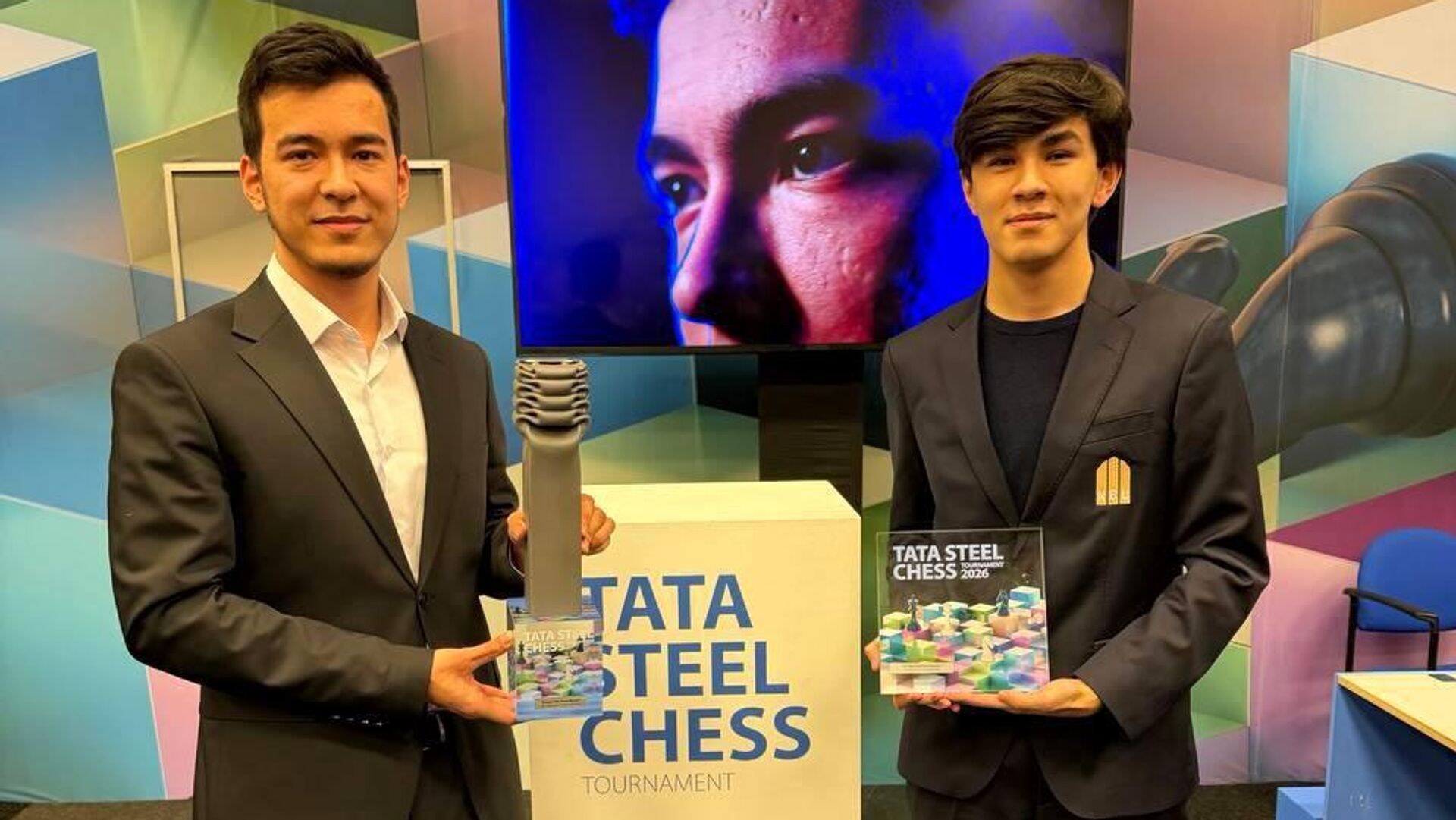 Нодирбек Абдусатторов стал победителем Tata Steel Chess 2026, Синдаров - вторым - Sputnik Узбекистан, 1920, 02.02.2026