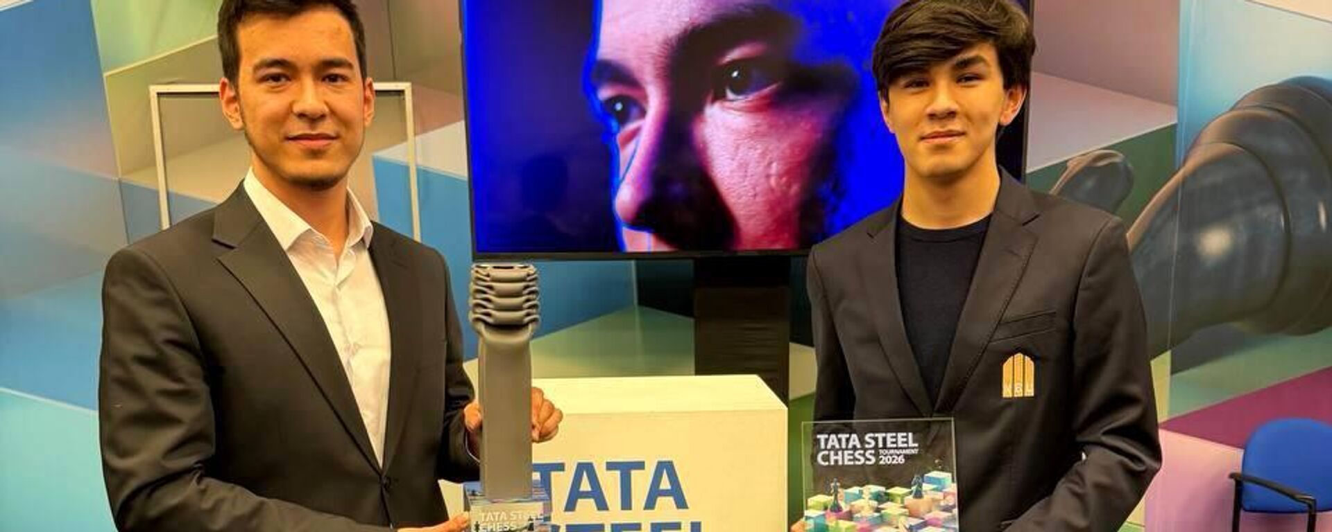 Нодирбек Абдусатторов стал победителем Tata Steel Chess 2026, Синдаров - вторым - Sputnik Узбекистан, 1920, 02.02.2026