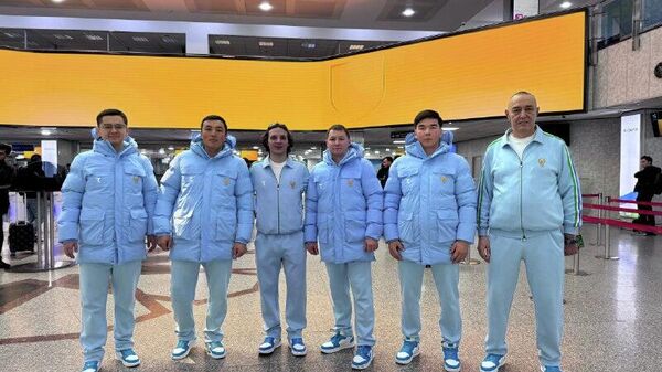 Делегация Узбекистана отправилась на зимнюю Олимпиаду Милан–Кортина-2026 - Sputnik Узбекистан