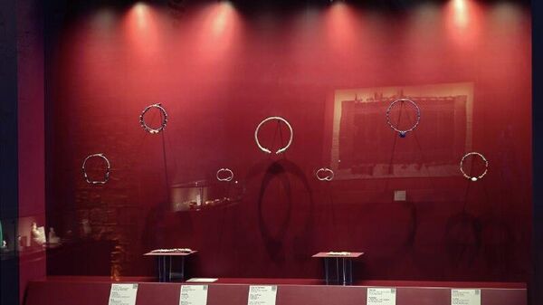 Узбекистан вернул из Великобритании уникальные артефакты времен древнего Бактрийского государства - Sputnik Узбекистан