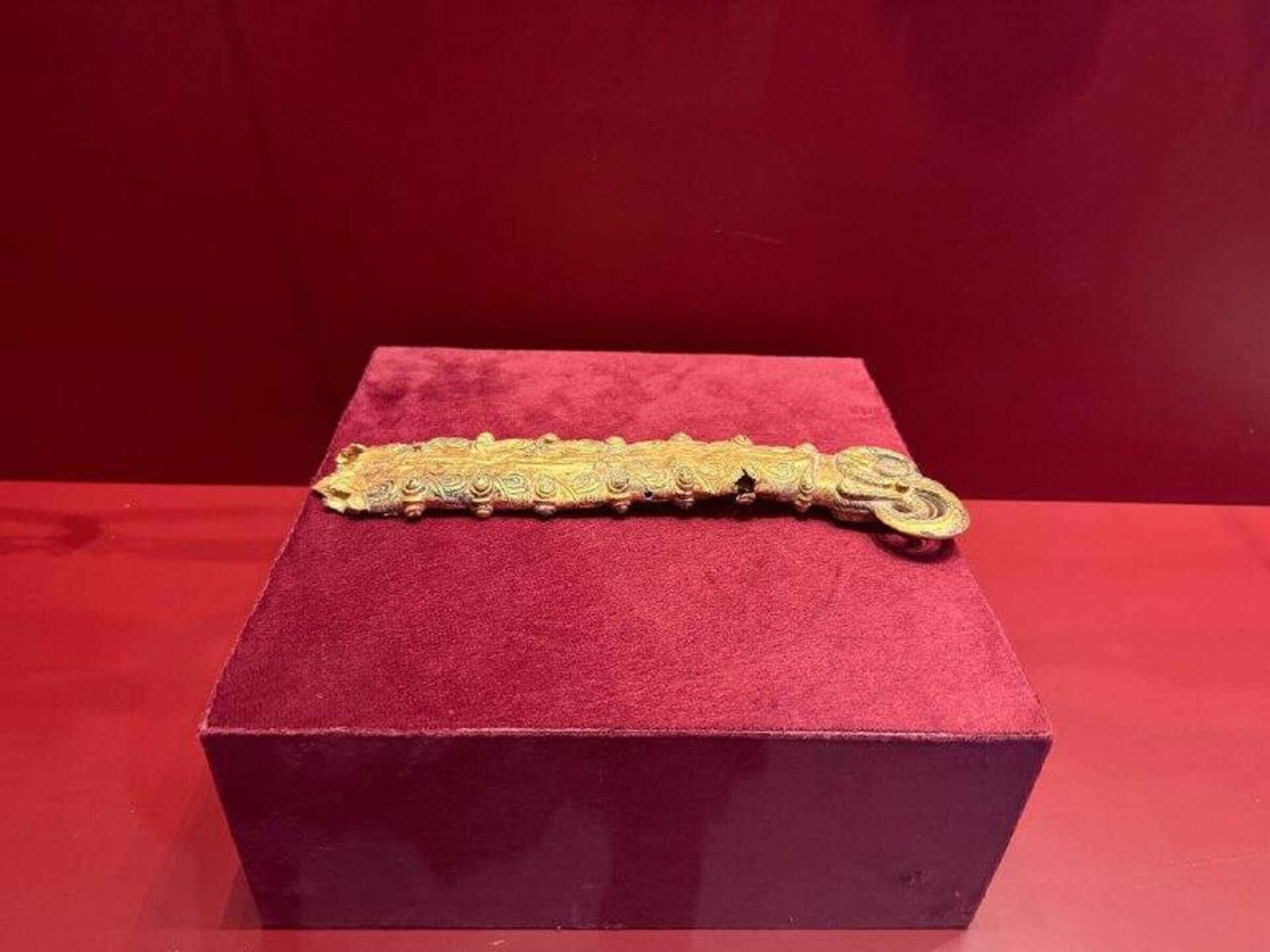 Узбекистан вернул из Великобритании уникальные артефакты времен древнего Бактрийского государства - Sputnik Узбекистан, 1920, 04.02.2026