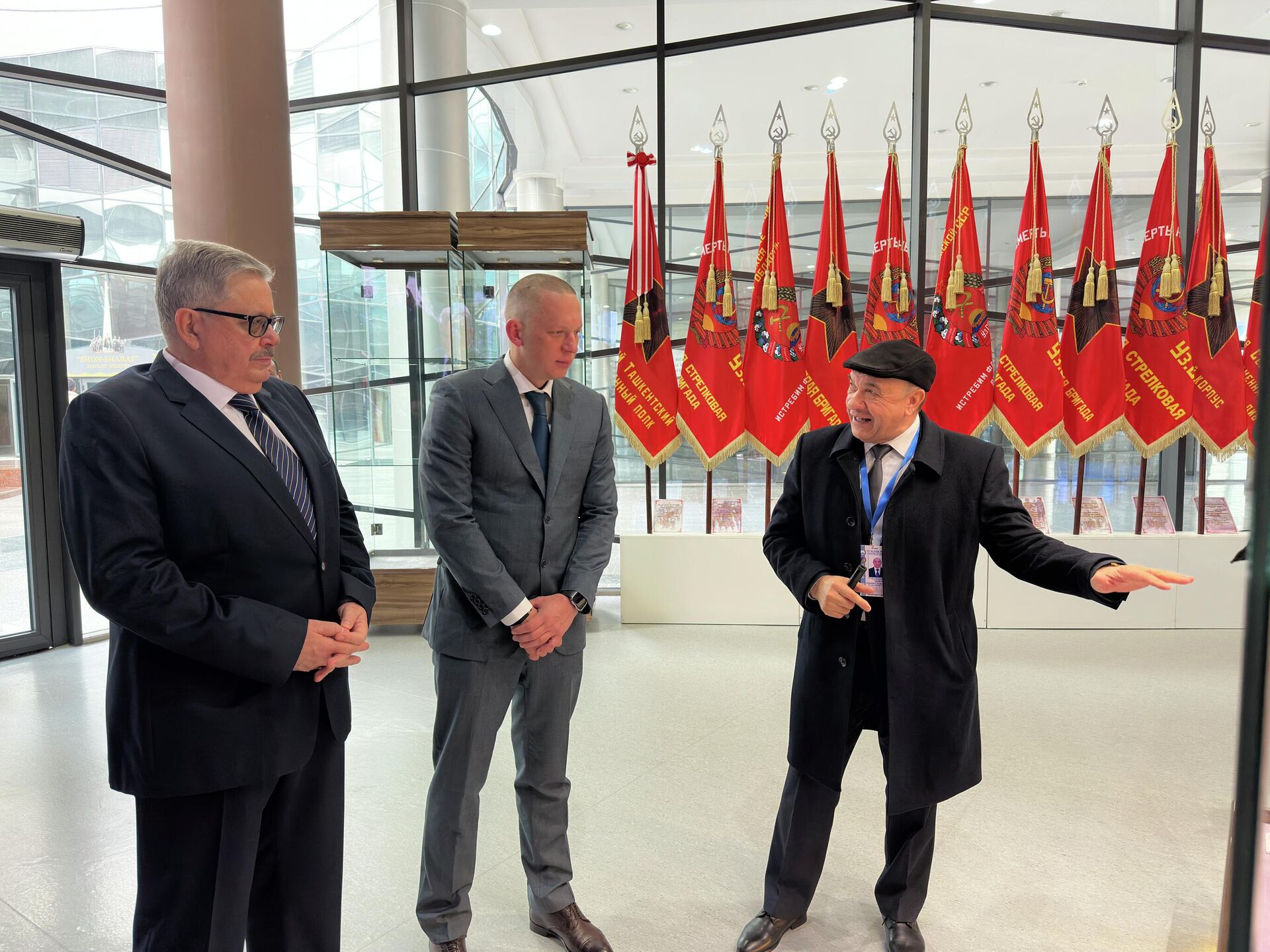 Представители Общественного совета Россотрудничества посетили Парк Победы в Ташкенте - Sputnik Узбекистан, 1920, 05.02.2026