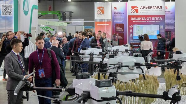 Разработки и новинки экспозиции ДРОНТЕХ - Sputnik Узбекистан