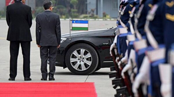 Государственный визит Шавката Мирзиёева в Пакистан завершился - Sputnik Узбекистан
