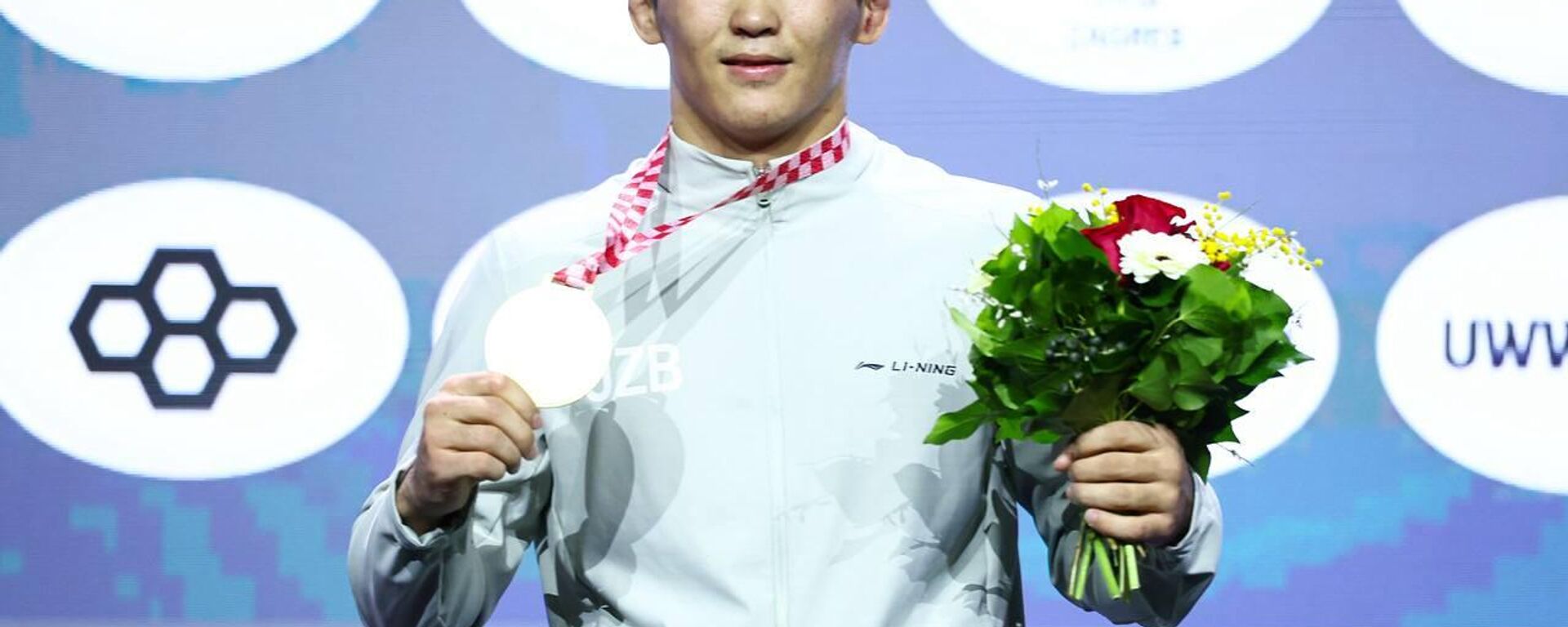 Айтжан Халмаханов стал чемпионом турнира Zagreb Open. - Sputnik Узбекистан, 1920, 07.02.2026