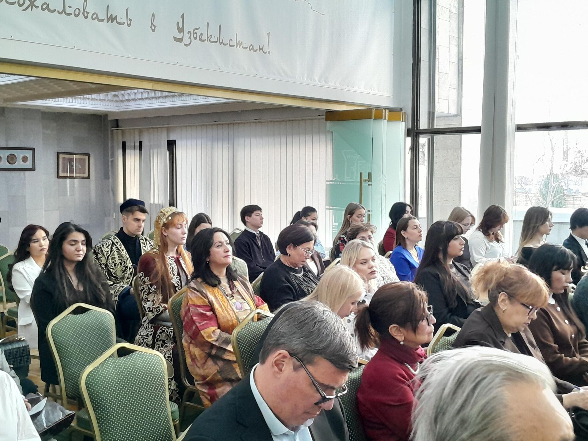 Участники конференции на тему Алишер Навои и Восточный Ренессанс - Sputnik Ўзбекистон, 1920, 10.02.2026