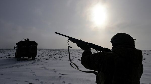 Боевая подготовка  инженерных войск группировки войск Запад в ЛНР - Sputnik Узбекистан