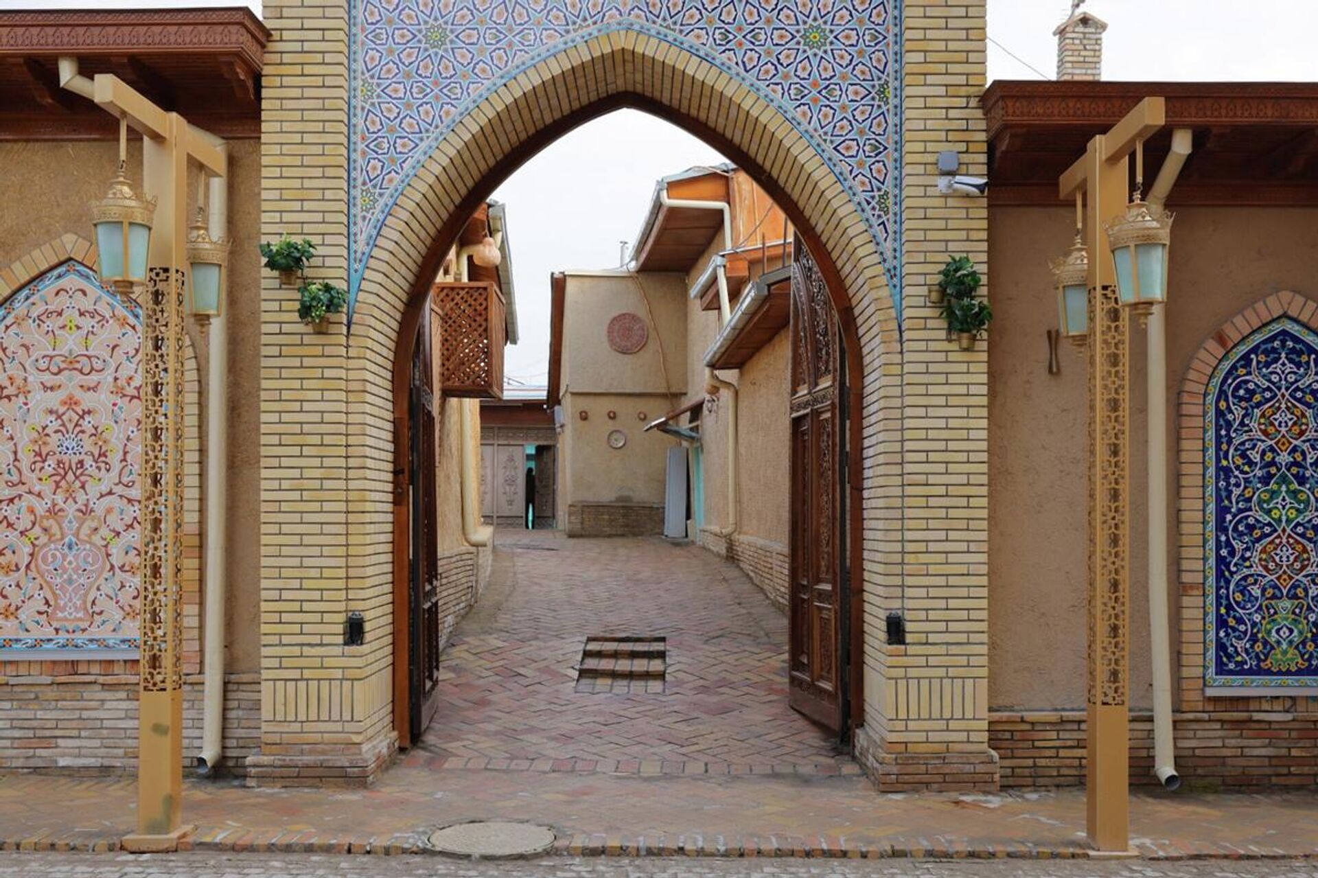 Улица Заркайнар — новая туристическая жемчужина Ташкента - Sputnik Узбекистан, 1920, 10.02.2026