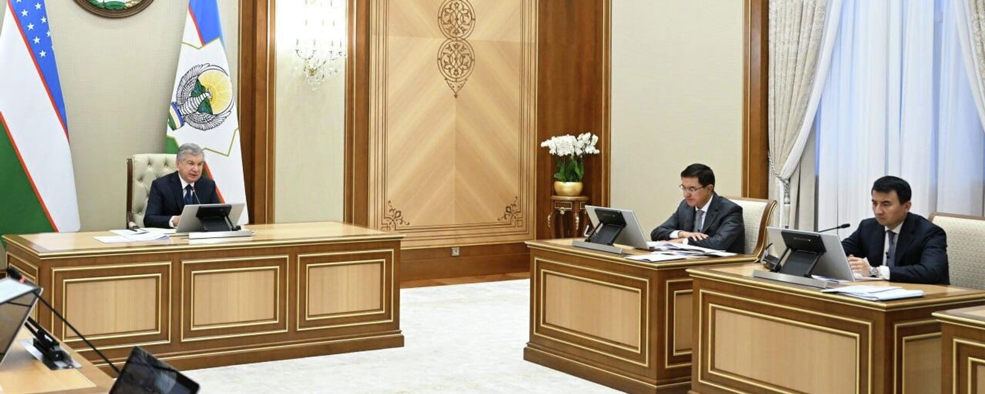 Президент обсудил приоритеты развития Навоиской области. - Sputnik Ўзбекистон, 1920, 11.02.2026