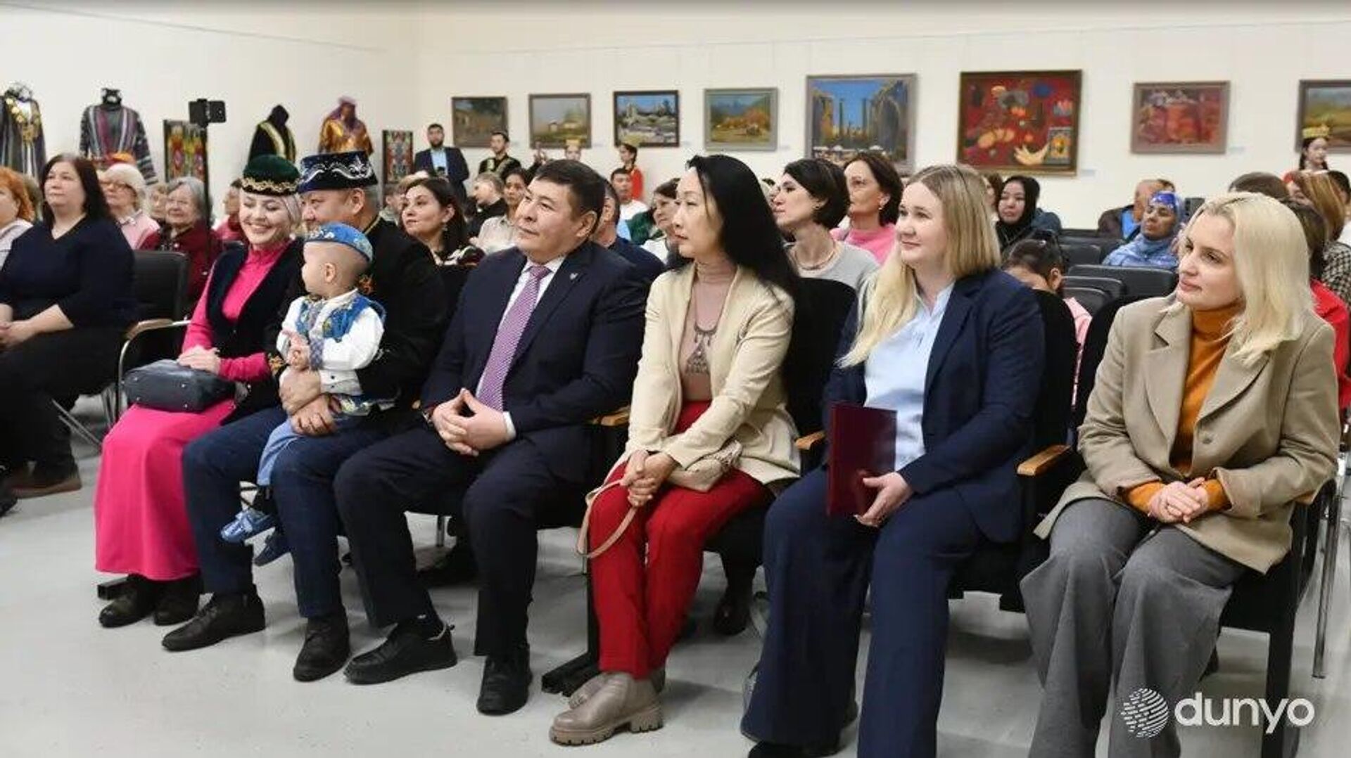 Фестиваль Дни узбекской культуры стартовал в российском городе Омске - Sputnik Узбекистан, 1920, 12.02.2026