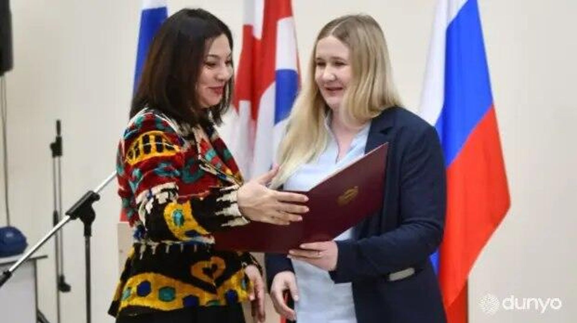 Фестиваль Дни узбекской культуры стартовал в российском городе Омске - Sputnik Узбекистан, 1920, 12.02.2026