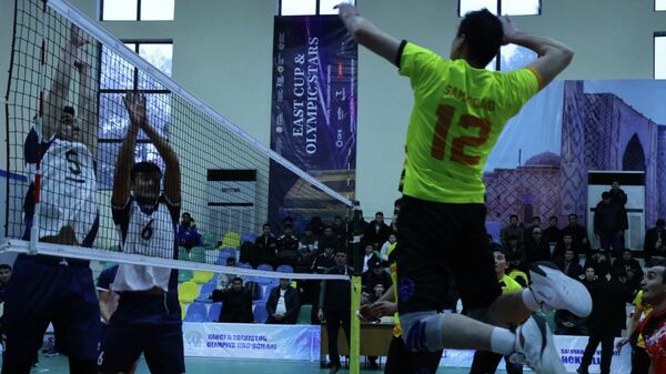 В Самарканде проходит чемпионат Узбекистана по волейболу - Sputnik Ўзбекистон