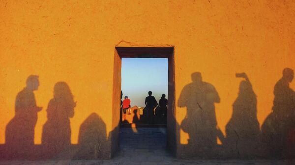 Тошкент Фотосуратлар уйида фотороссомлар ва ҳаваскорлар қўшма кўргазмаси очилди - Sputnik Ўзбекистон