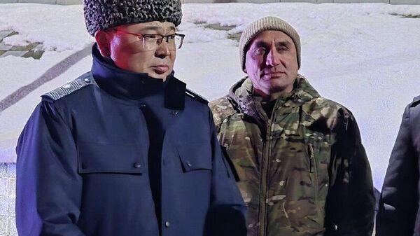 На перевале Камчик идут работы по искусственному спуску лавин - Sputnik Узбекистан