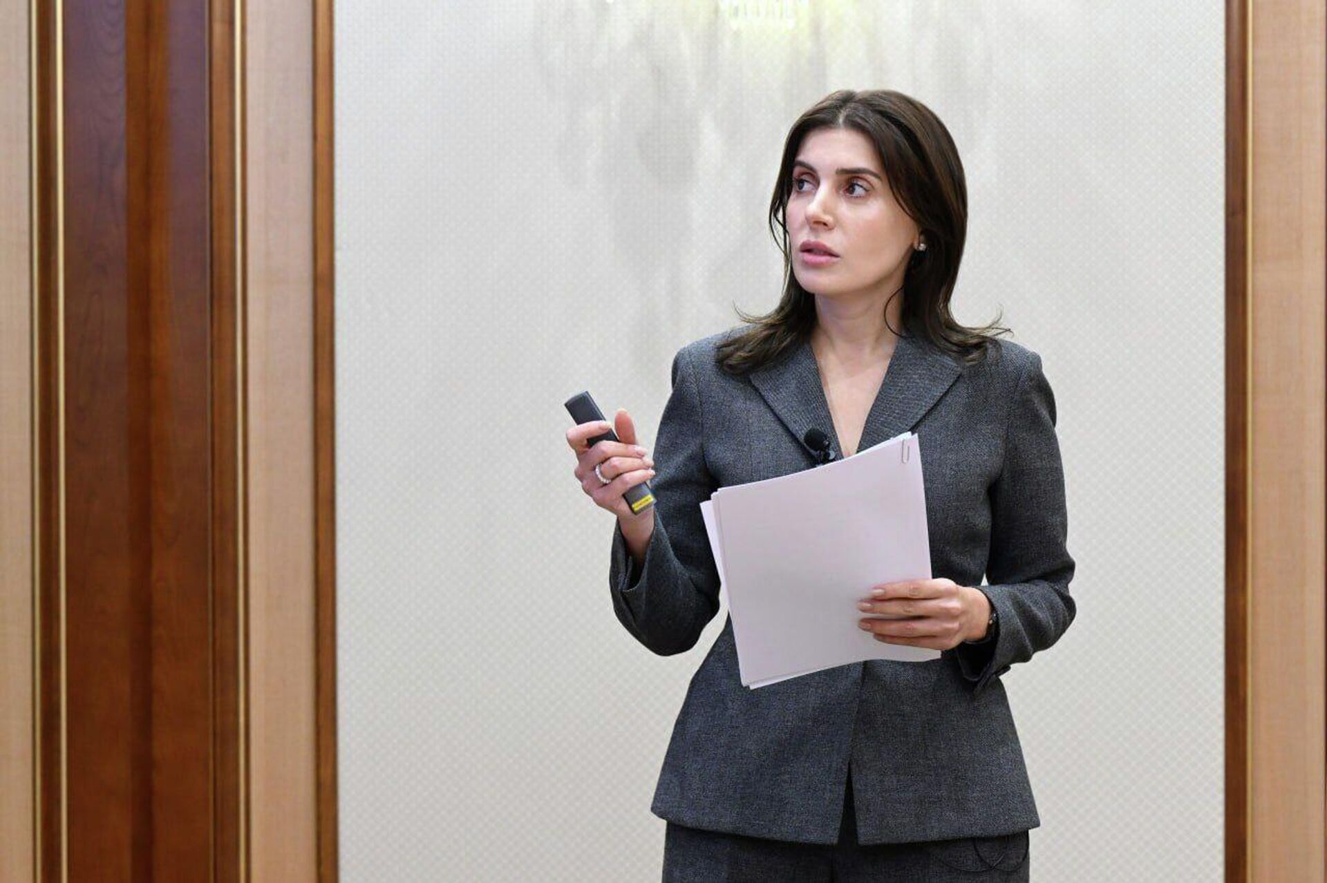 Шавкат Мирзиёев ознакомился с планами развития креативной экономики и культуры. - Sputnik Узбекистан, 1920, 13.02.2026