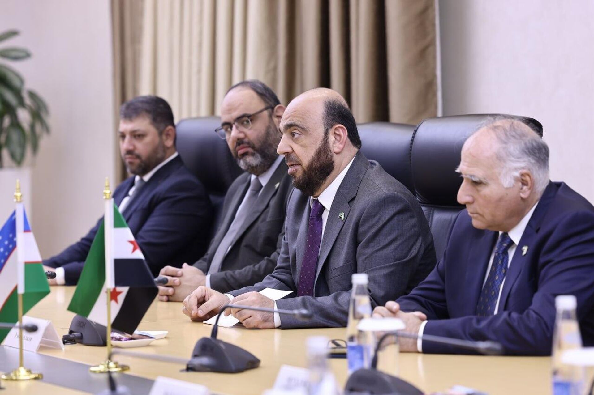 В Ташкенте состоялись переговоры и бизнес-форум с участием делегации Сирии. - Sputnik Узбекистан, 1920, 13.02.2026