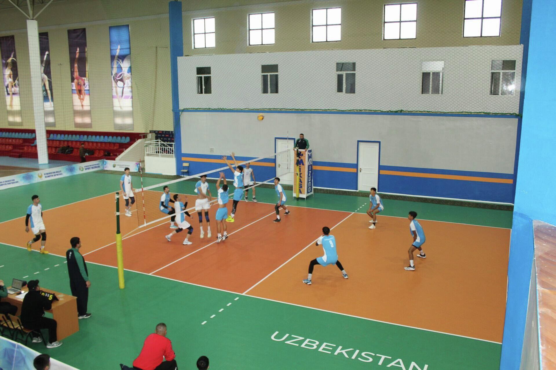 В Самарканде проходит чемпионат Узбекистана по волейболу - Sputnik Узбекистан, 1920, 13.02.2026