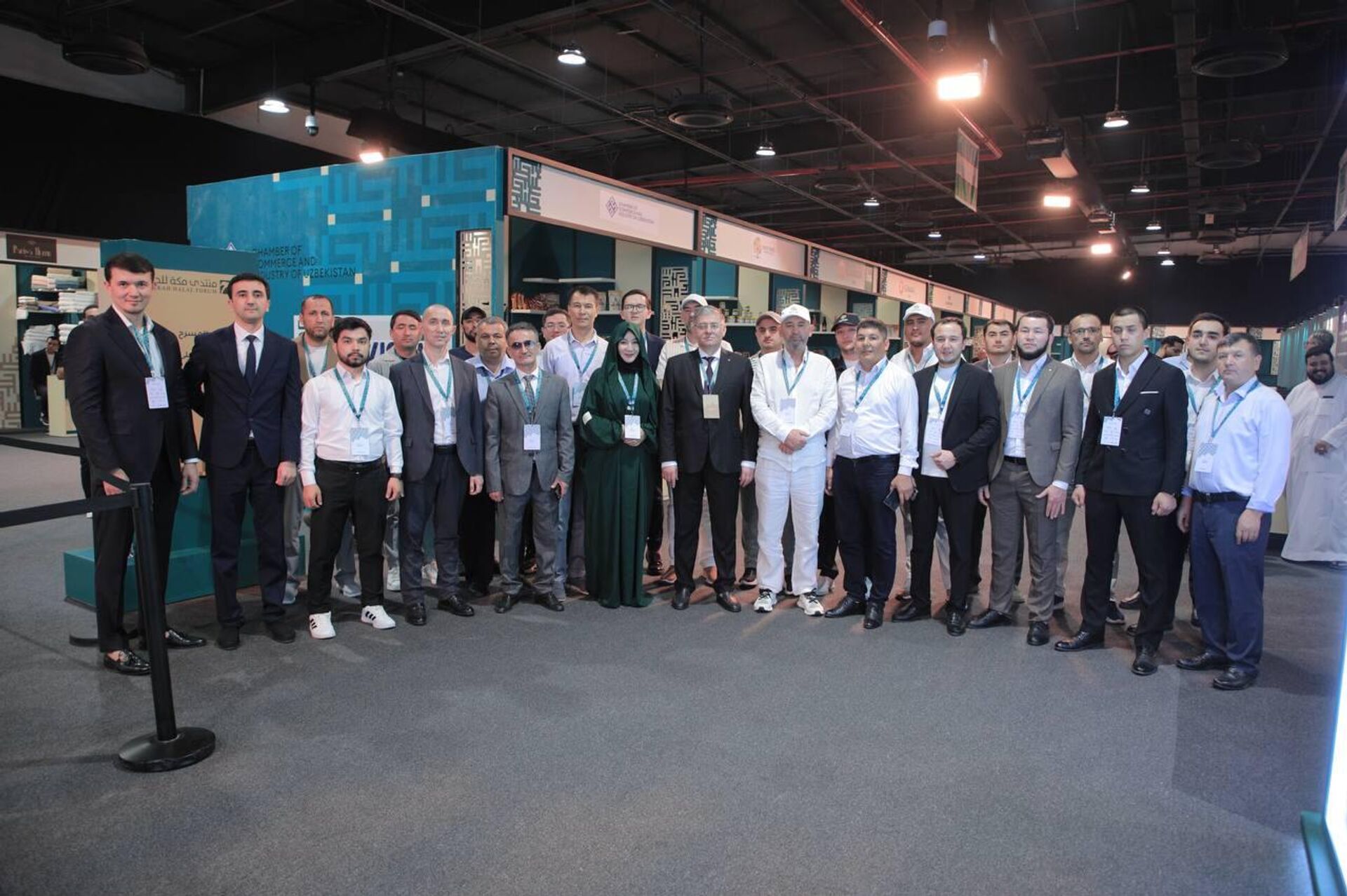 На выставке Makkah Halal Forum 2026 предприниматели из Узбекистана представляют свою продукцию - Sputnik Ўзбекистон, 1920, 15.02.2026
