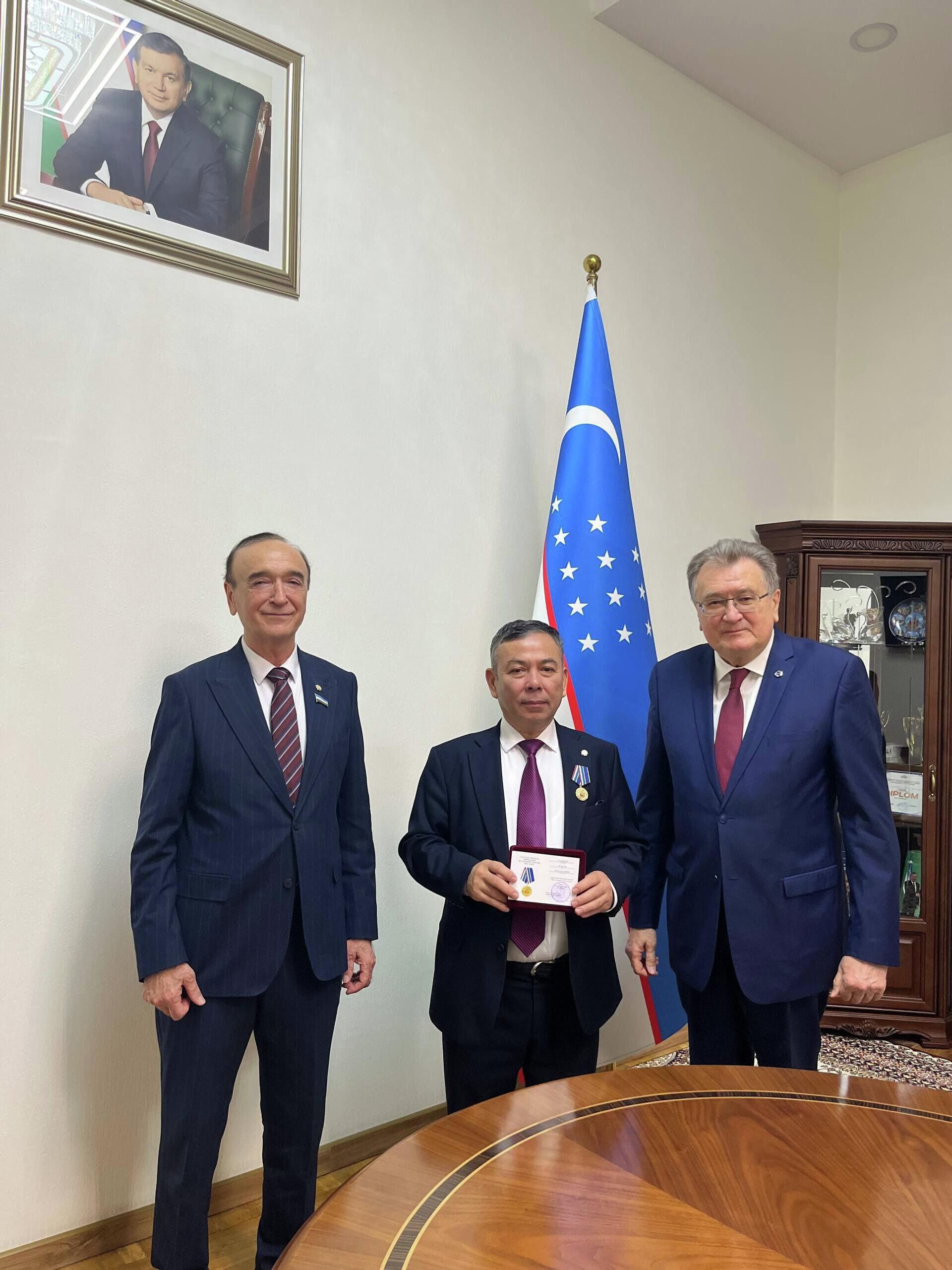 Обсуждены перспективы научного сотрудничества между АН Узбекистана и Росатомом. - Sputnik Узбекистан, 1920, 15.02.2026