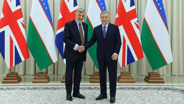 Prezident Uzbekistana prinyal delegatsiyu Velikobritanii  - Sputnik O‘zbekiston