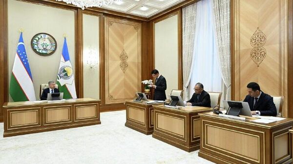 В Узбекистане доведут объем переработки шелка-сырца до 3 тыс - Sputnik Узбекистан