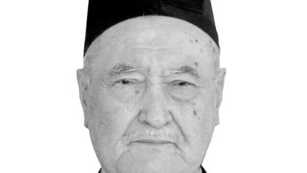 Шавкат Мирзиёев выразил соболезнования в связи со смертью педагога, кандидата сельхознаук Карима Эгамкулова - Sputnik Узбекистан