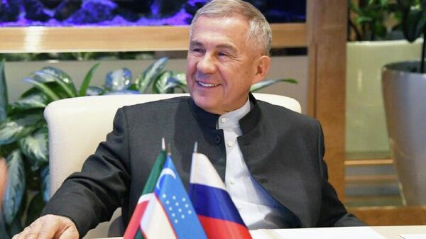 Глава Татарстана провел встречу с хокимом Ташобласти - Sputnik Узбекистан