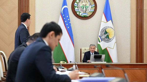 Президент провел совещание по приоритетным задачам социально-экономического развития Каракалпакстана.
 - Sputnik Узбекистан