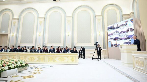 Проходит диалог Президента с молодежью - Sputnik Ўзбекистон