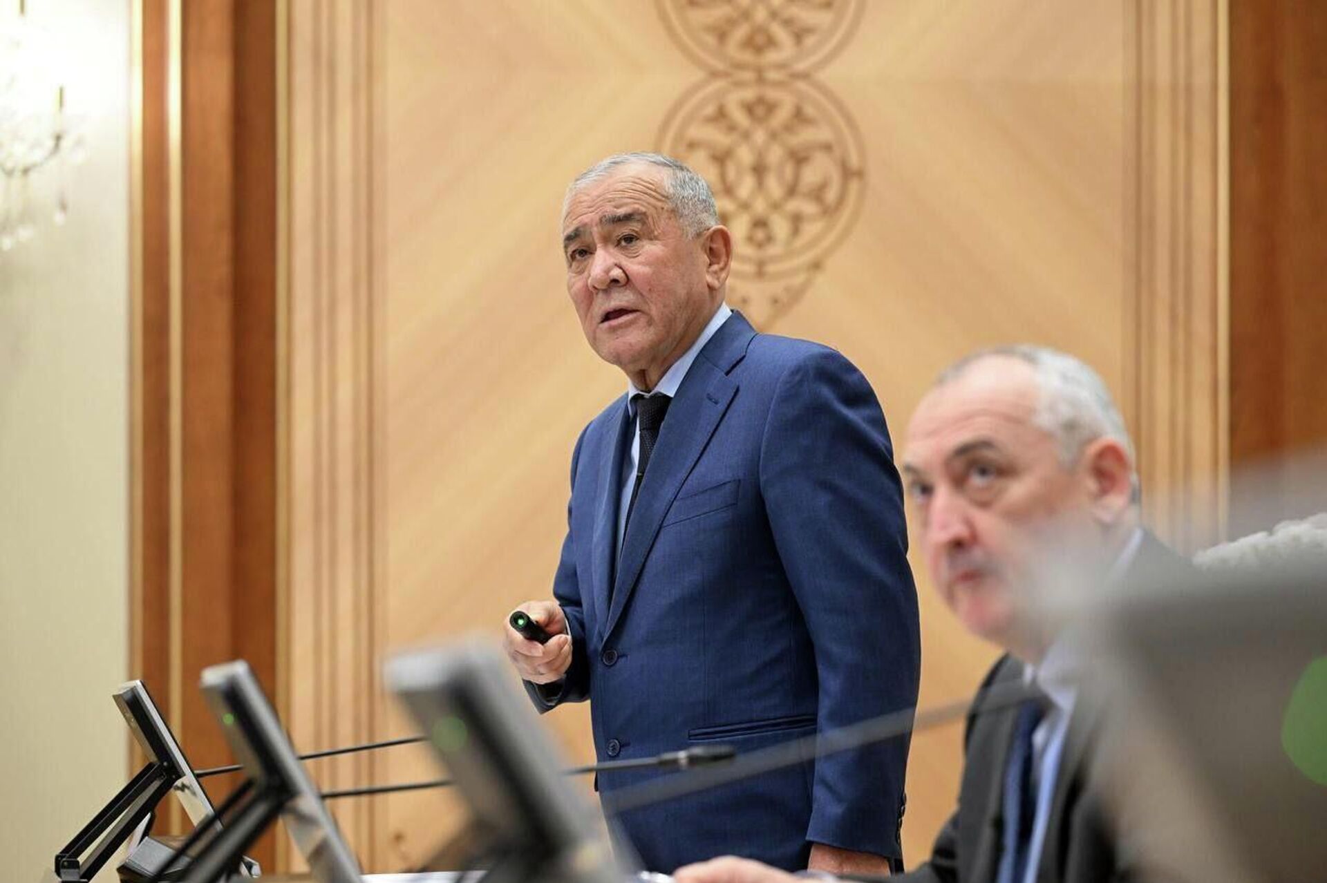 Мирзиёев проверил работу Узбекнефтегаза - Sputnik Узбекистан, 1920, 24.02.2026