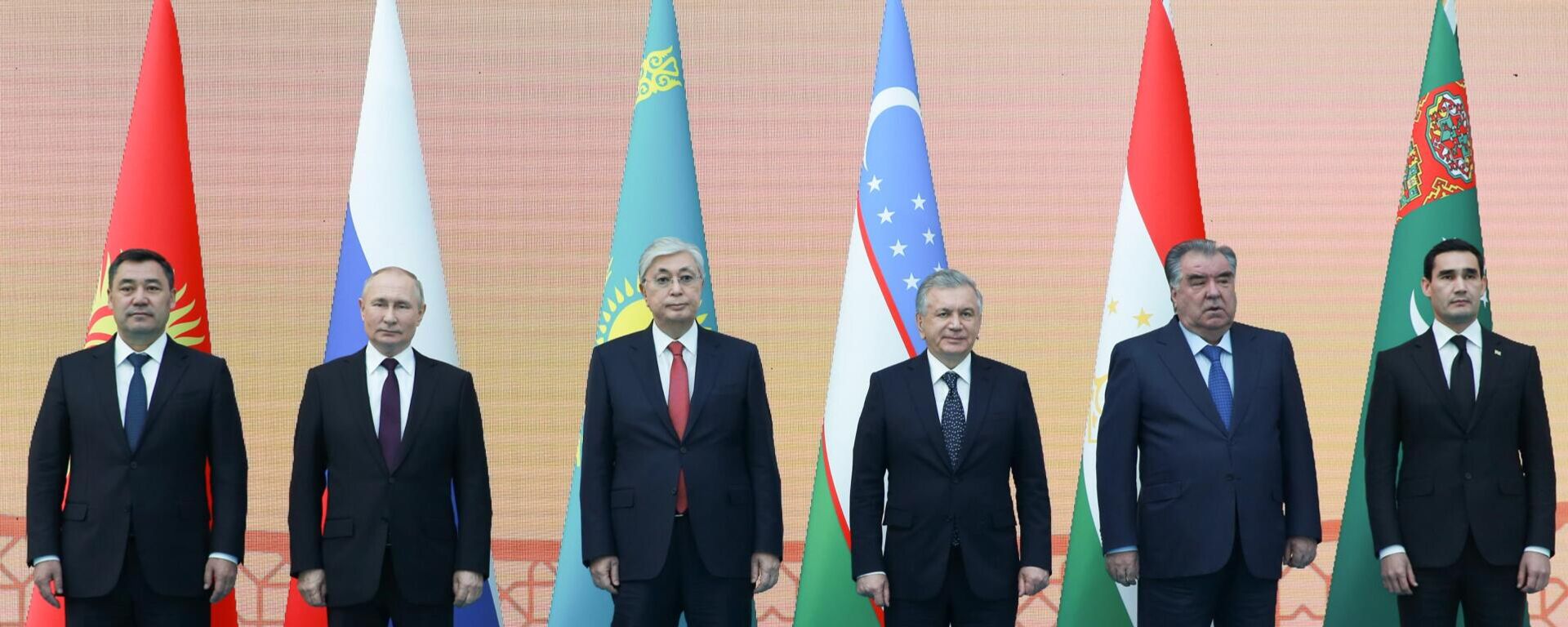 Кўп қутблилик даврда Россия сиёсати: Марказий Осиёнинг ўрни - Sputnik Ўзбекистон, 1920, 25.02.2026