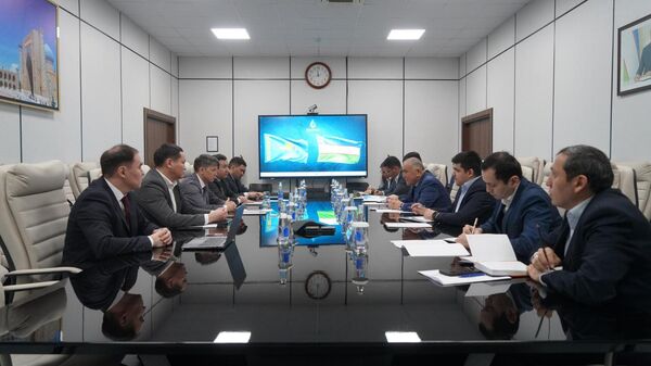 Sostoyalas vstrecha rukovodstva AO Uzbekneftegaz i docherney kompanii KazMunayGaz - Sputnik O‘zbekiston