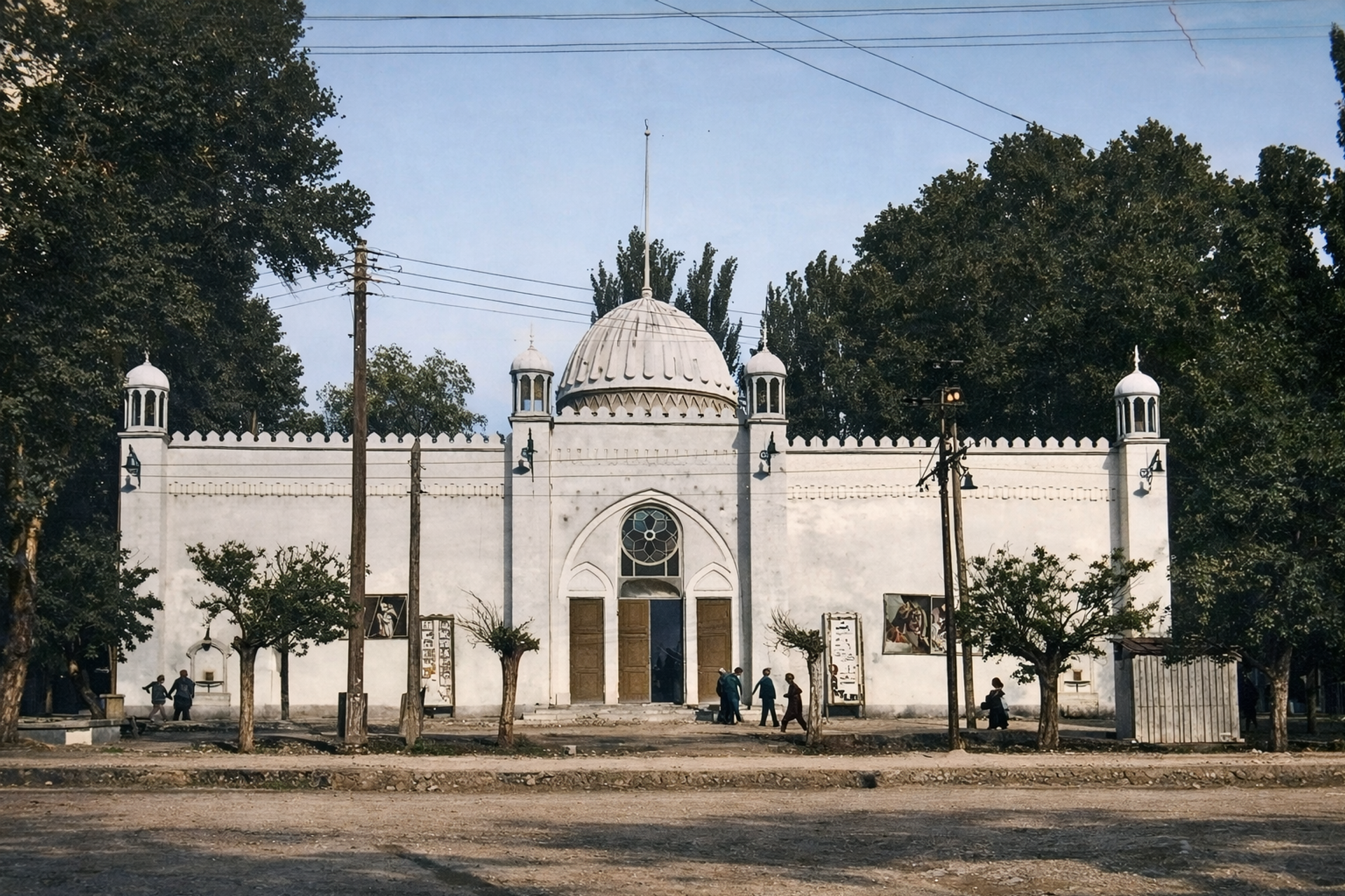 Энгельс кўчасидаги (собиқ Пролетарская) Туран ёзги кинотеатри. Тошкент, 1920-йиллар Энгельс кўчасидаги (собиқ Пролетарская) Туран ёзги кинотеатри. Тошкент, 1920-йиллар - Sputnik Ўзбекистон, 1920, 27.02.2026