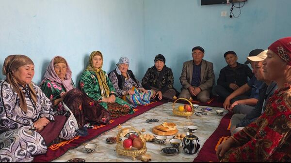 Заботливый и трудолюбивый: интервью с семьей и близкими Хайрулло - Sputnik Узбекистан