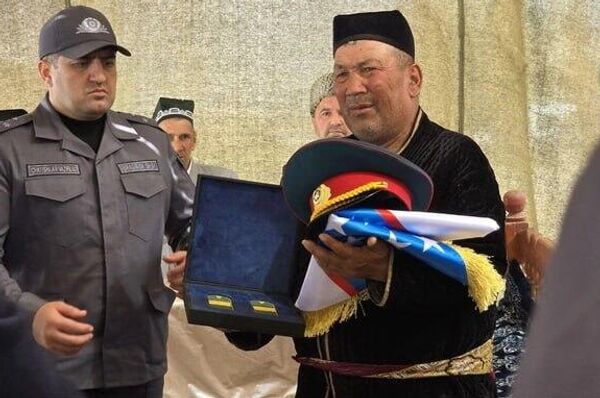 В Кашкадарье простились с погибшим инспектором ДПС В Кашкадарье простились с погибшим инспектором ДПС - Sputnik Узбекистан